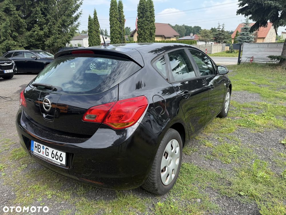 Opel Astra - 3