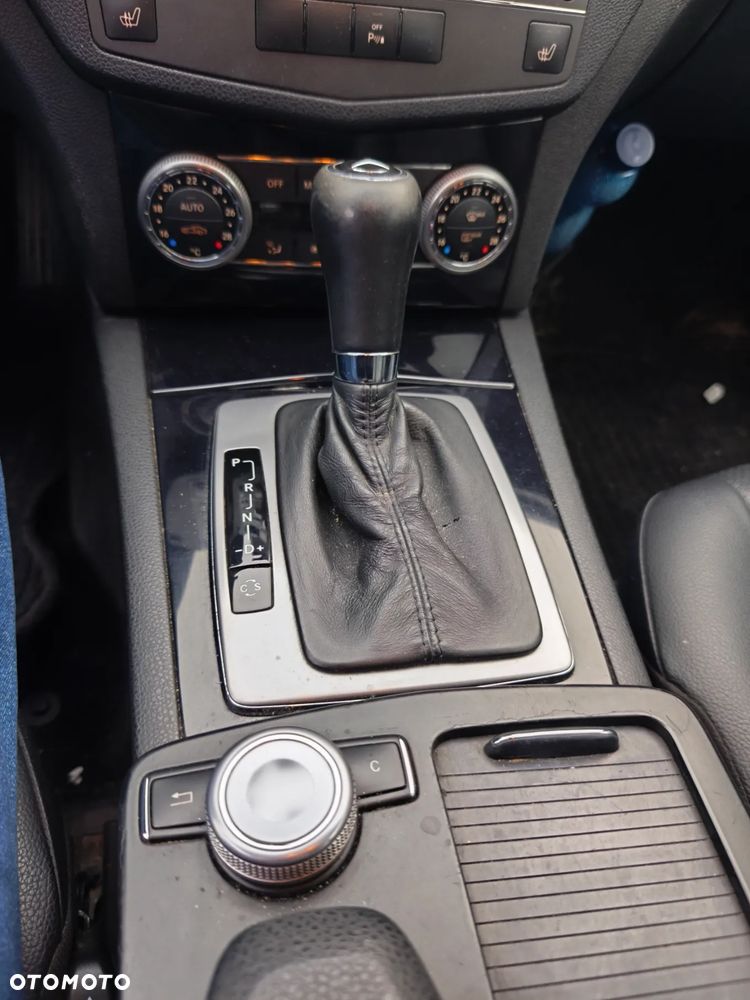 Mercedes-Benz Klasa C 200 CDI DPF Automatik BlueEFFICIENCY Elegance - 10