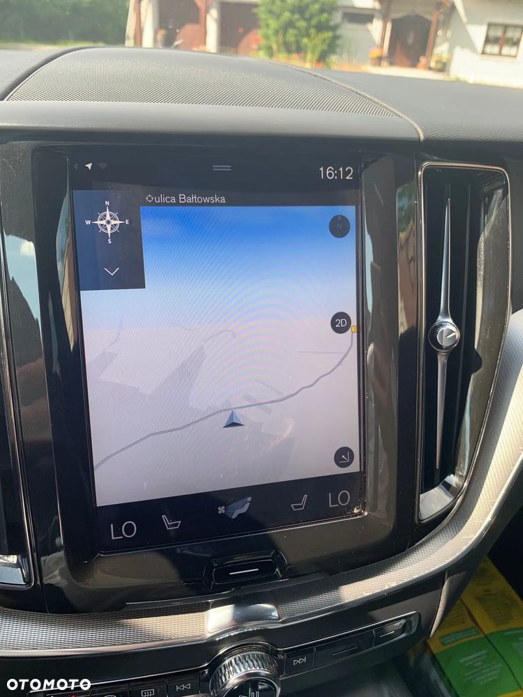 Volvo XC 60 D5 AWD R-Design - 39