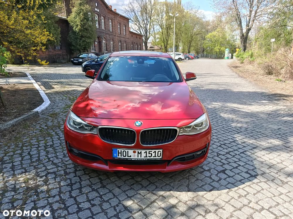 BMW 3GT 335i Sport Line - 2