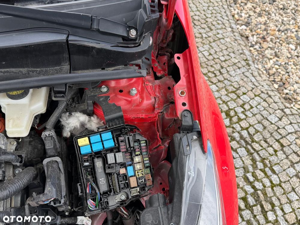 Toyota Yaris Hybrid 1.5 Premiere Edition - 11