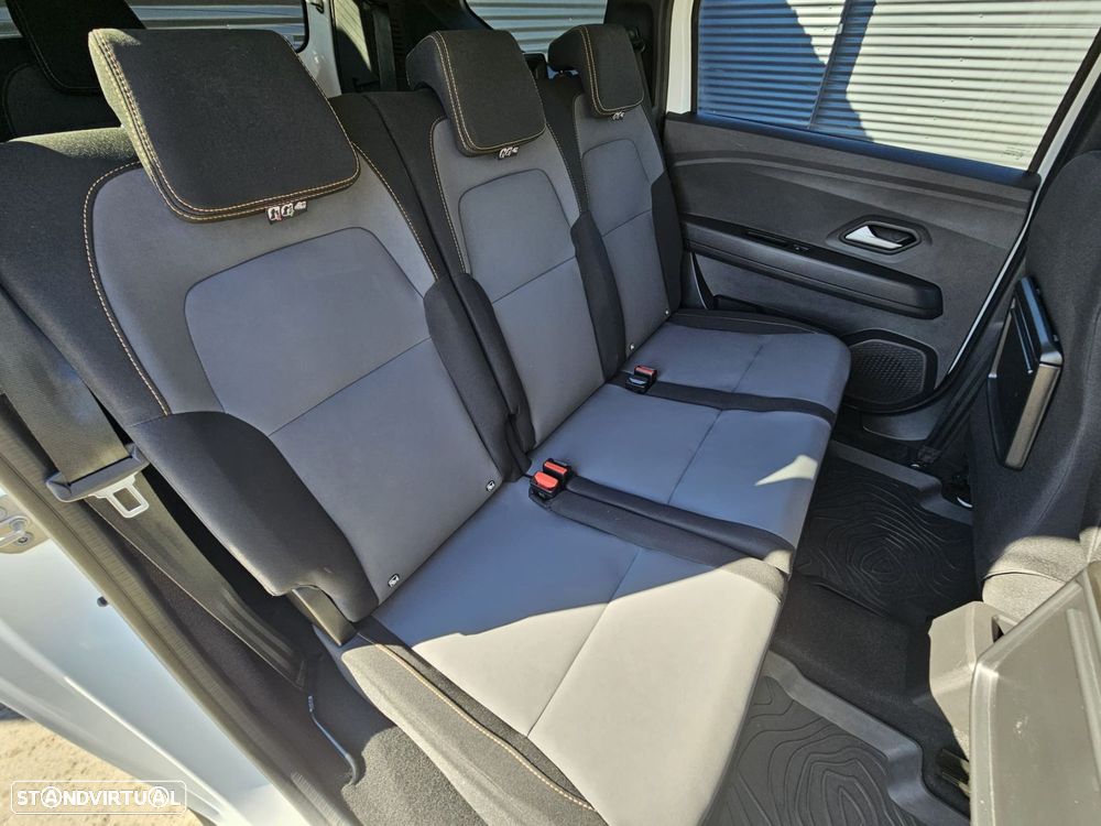 Dacia Jogger 1.0 TCe Extreme 7L - 26