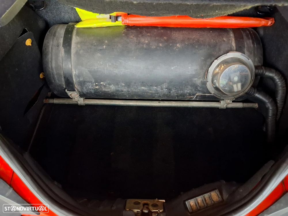 Ford Puma 1.4 16V - 5