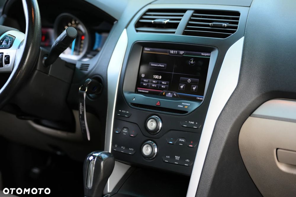 Ford Explorer - 21