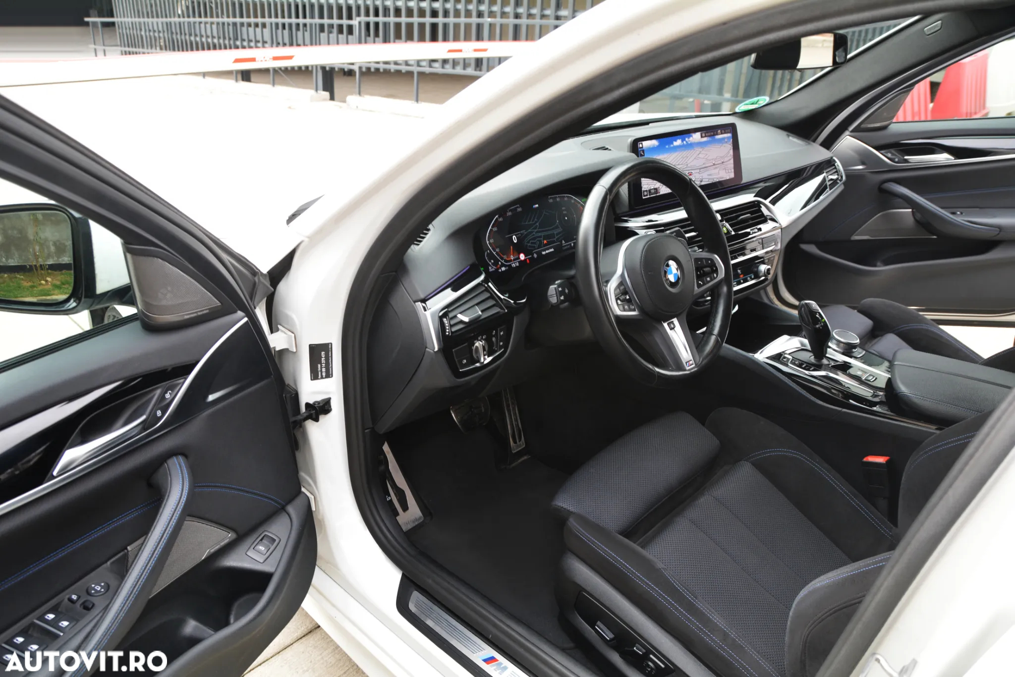 BMW Seria 5 530d AT MHEV - 9