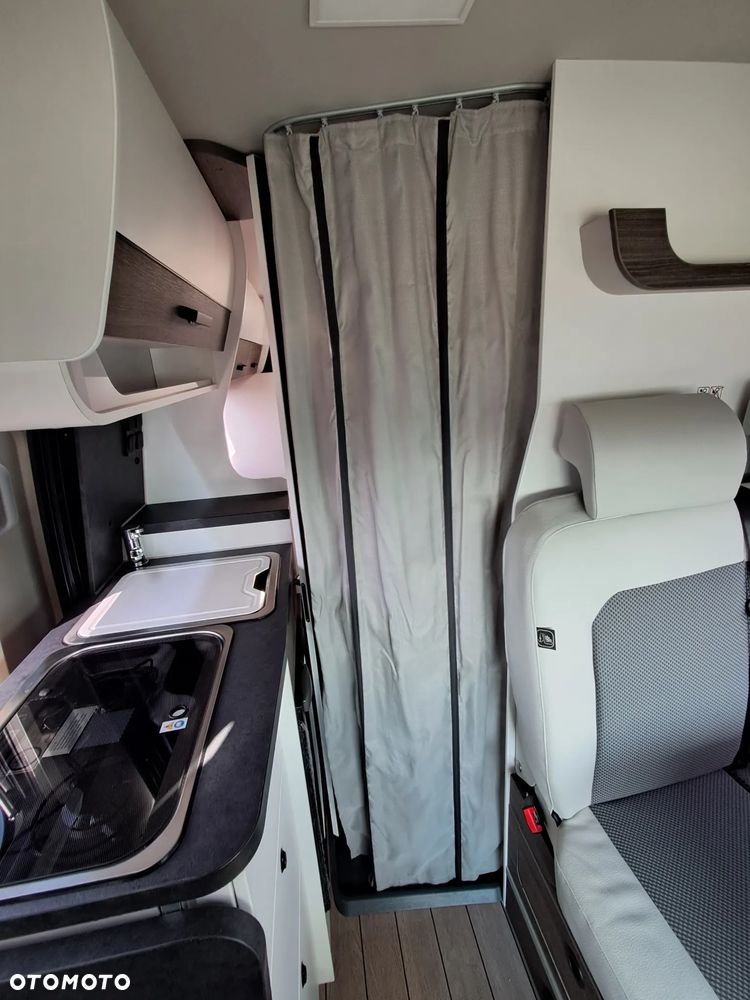 KNAUS VanTourer 600L Łóżko 195x190 Automat  4 osobowy FV23% - 17