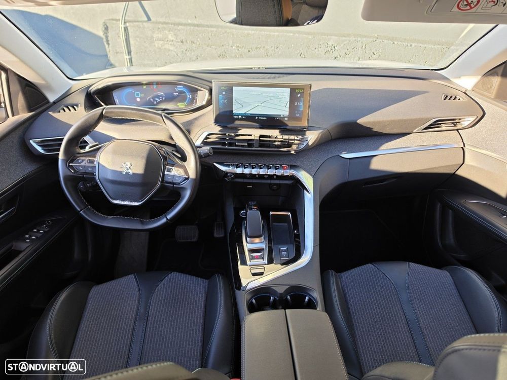 Peugeot 3008 1.6 Hybrid4 Allure Pack e-EAT8 - 18