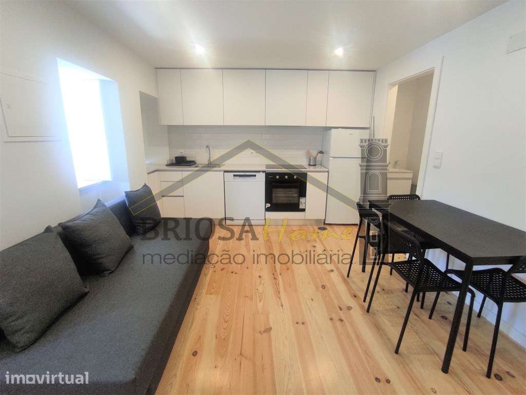 Apartamento T0, para arrendamento, em Coimbra - Grande imagem: 2/15