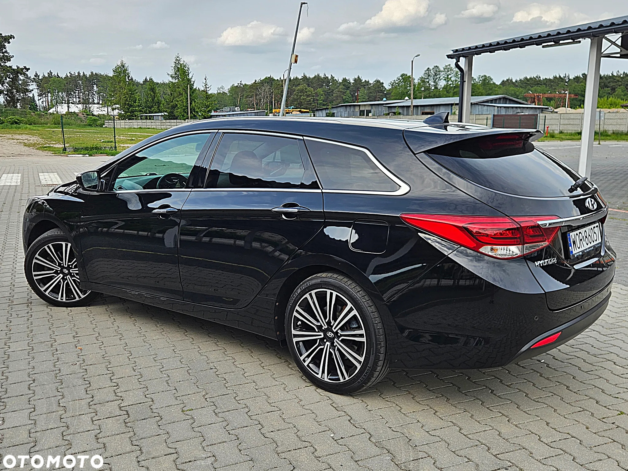 Hyundai i40 Kombi 1.7 CRDi Premium - 24
