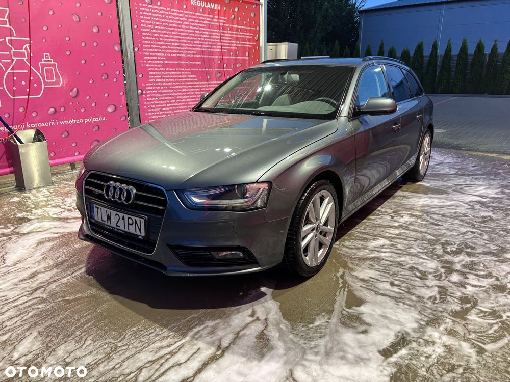 Audi A4 Avant 2.0 TDI Quattro S tronic - 5