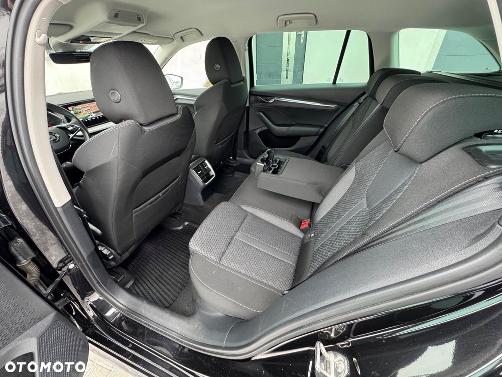 Skoda Octavia 2.0 TDI SCR Style DSG - 15