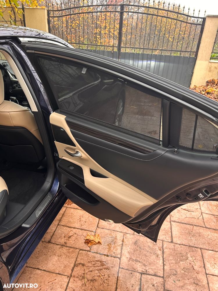 Lexus Seria ES 300h Luxury - 11