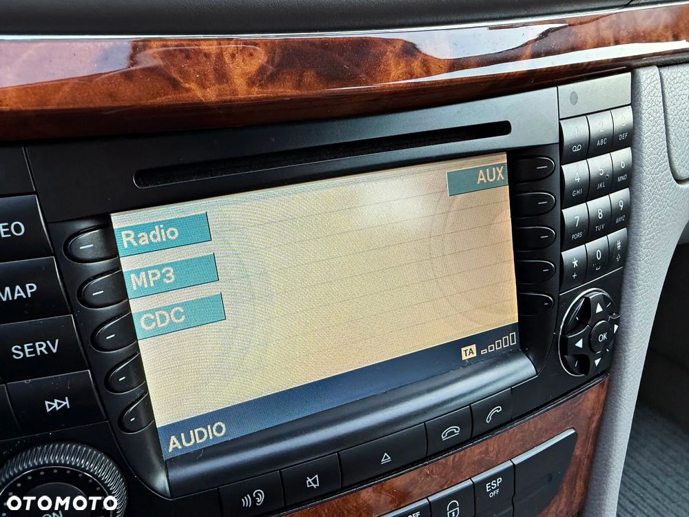 Mercedes-Benz Klasa E 220 CDI Automatik Elegance - 22