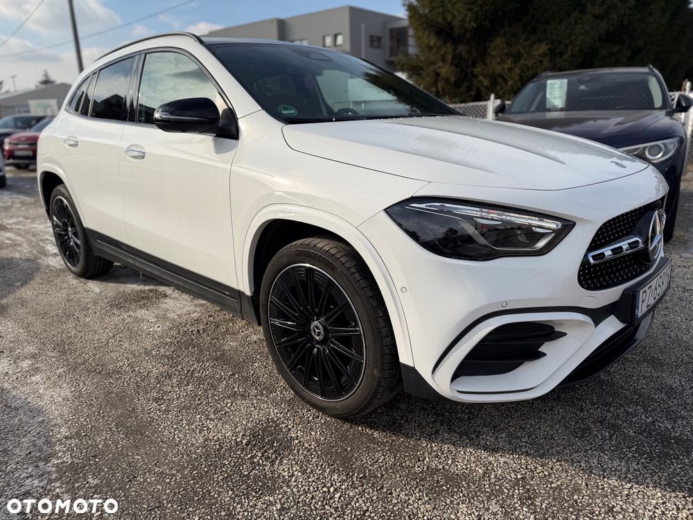 Mercedes-Benz GLA 250e AMG Line - 2