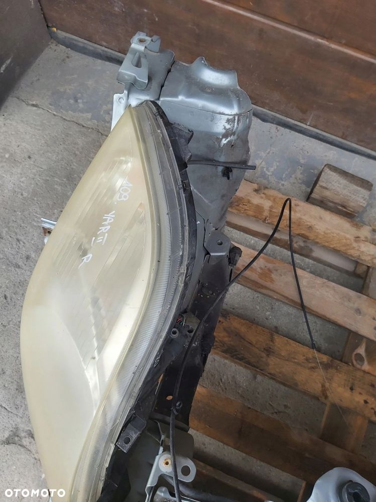 Toyota Yaris II LIFT Kompletny przód zderzak maska - 7
