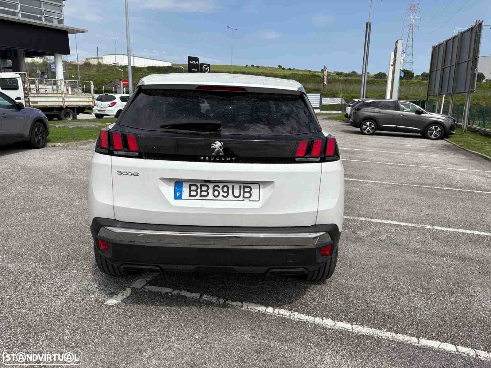 Peugeot 3008 1.5 BlueHDi Allure Pack EAT8 - 4
