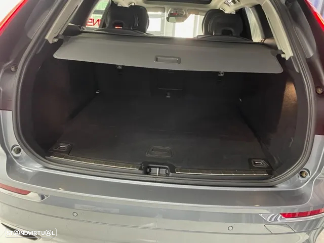 Volvo XC 60 2.0 T8 PHEV Inscription AWD - 16