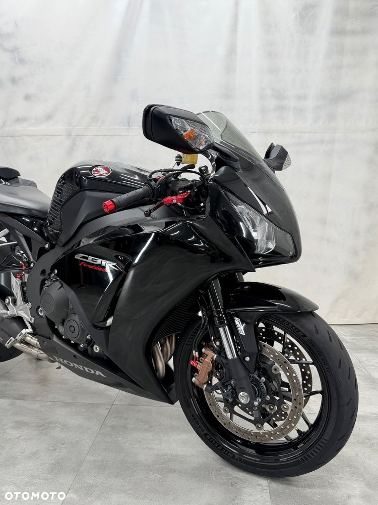 Honda CBR - 19