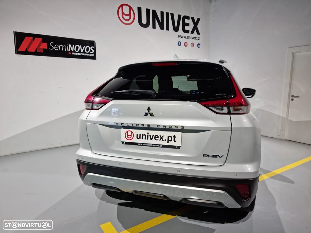 Mitsubishi Eclipse Cross 2.4 PHEV eMotion - 11