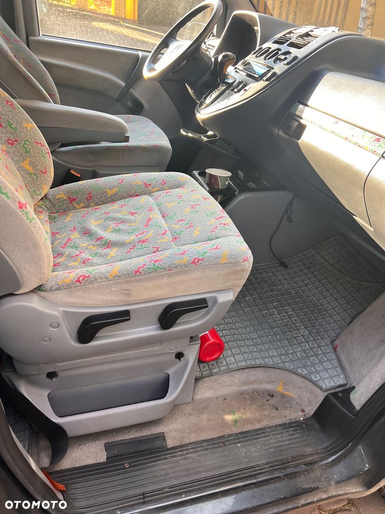 Mercedes-Benz Klasa V - 10