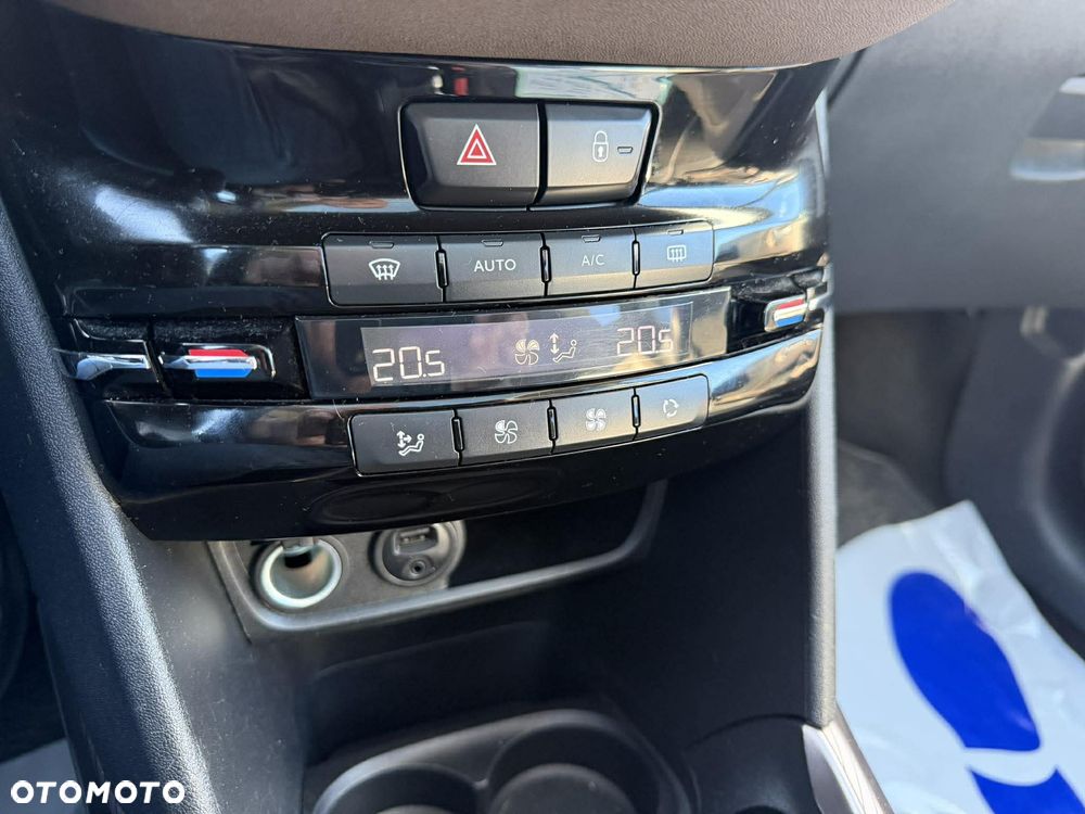 Peugeot 2008 1.6 e-HDi Allure S&S - 15