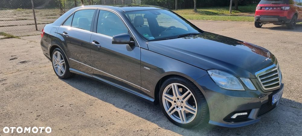 Mercedes-Benz E-Class 2011 photo 2