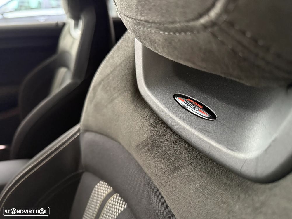 MINI 3 Portas Cooper D Aut. - 8