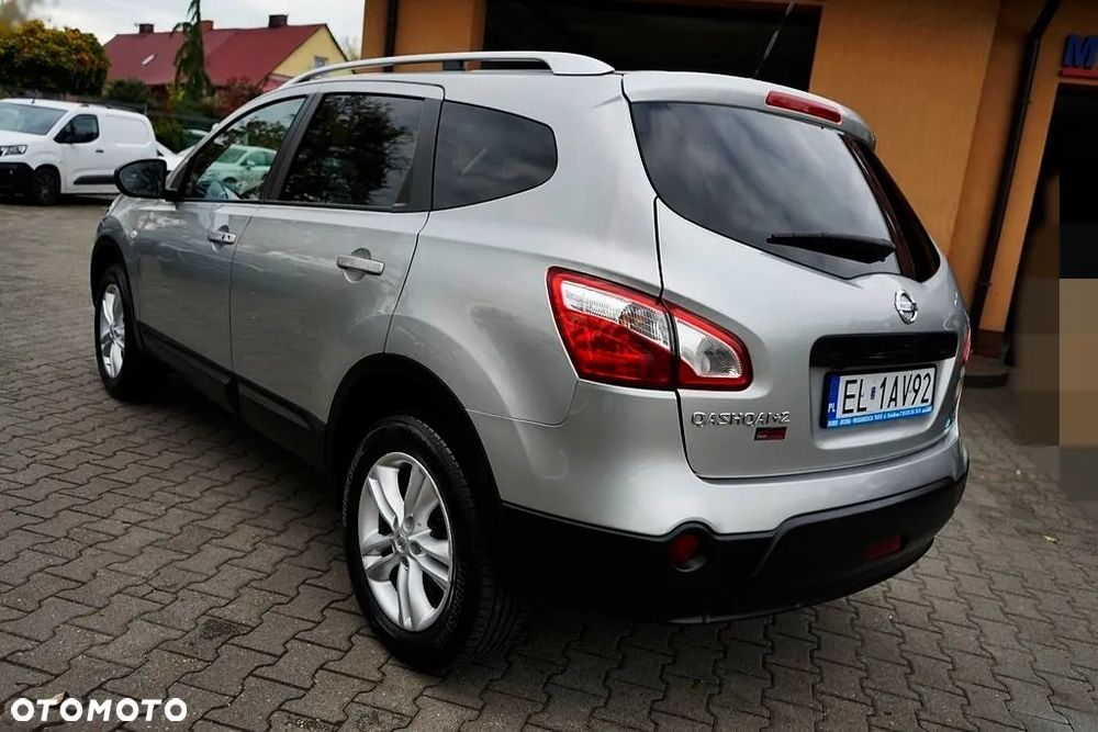 Nissan Qashqai+2 - 6