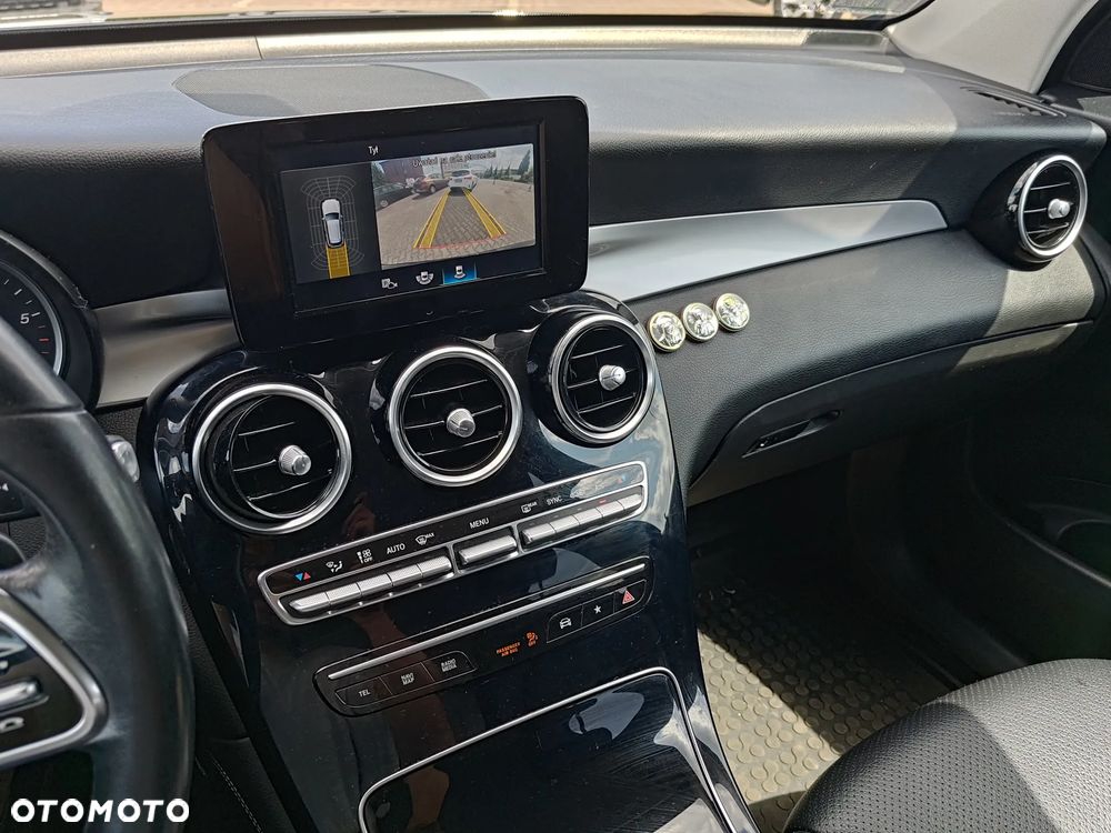 Mercedes-Benz GLC 220 d 4-Matic - 21