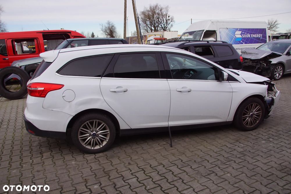 Auto na części - Ford Focus MK3 Lift 1.0 EcoBoost 125 KM M1DA CV6R-7002-PG 7VTA 2017R Silnik Skrzynia Drzwi Maska Błotnik Klapa Zderzak Lampa Lusterko Szyba Deska Kokpit Sterownik Moduł Czujnik Licznik Wyświetlacz Kierownica Panel - 7