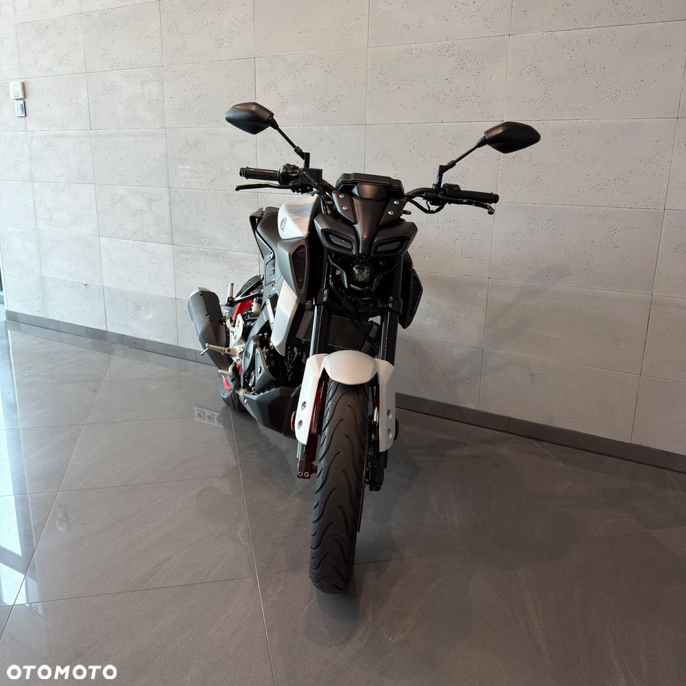 Yamaha MT - 4