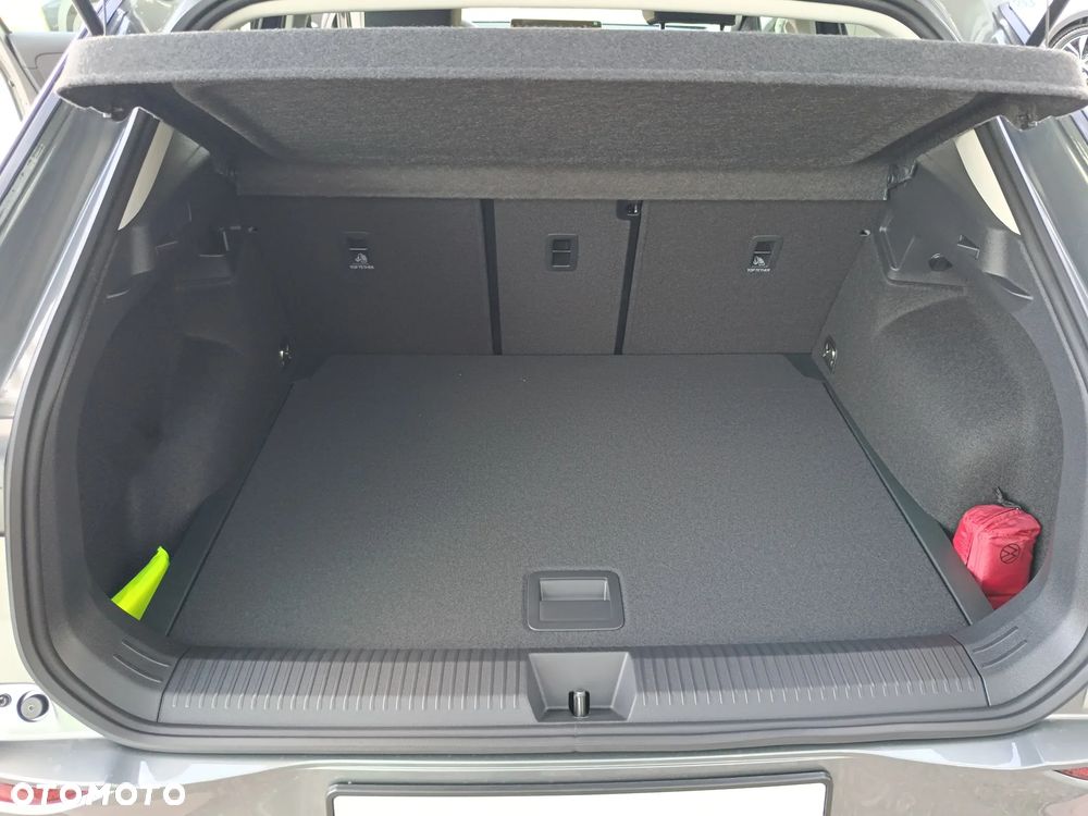 Volkswagen T-Roc 1.5 eTSI Life DSG - 16
