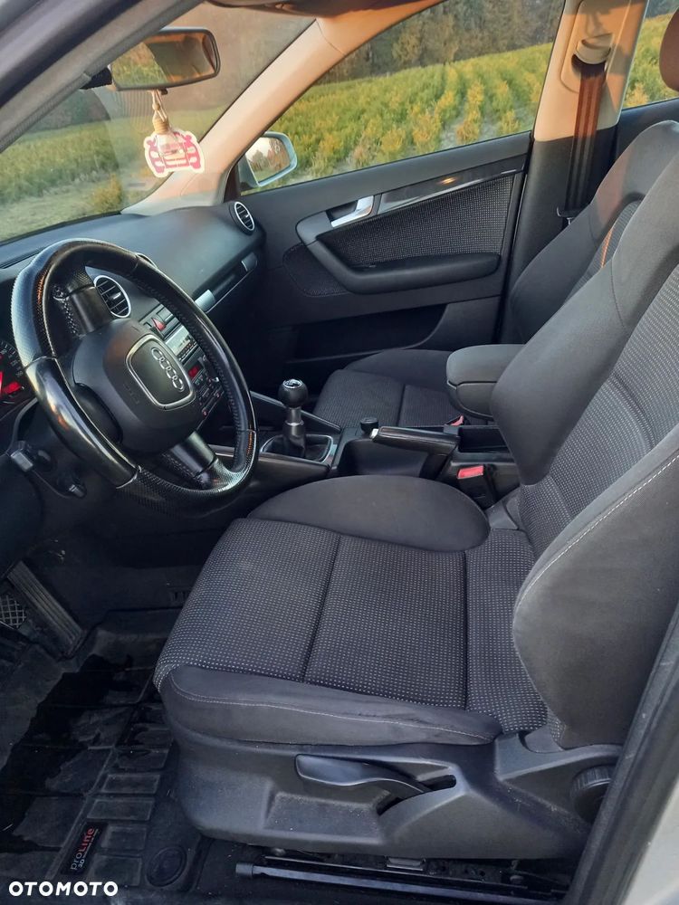 Audi A3 Sportback 1.9 TDI Ambiente - 7