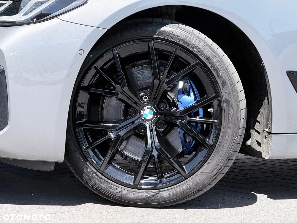 BMW Seria 5 530i xDrive M Sport sport - 16