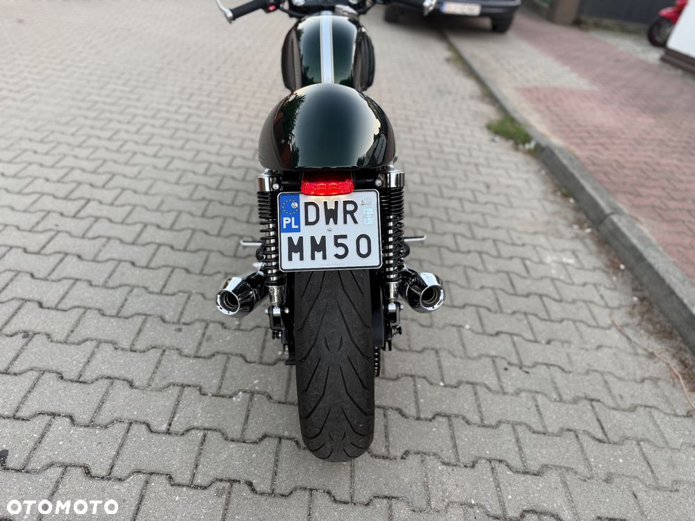 Triumph Thruxton - 15