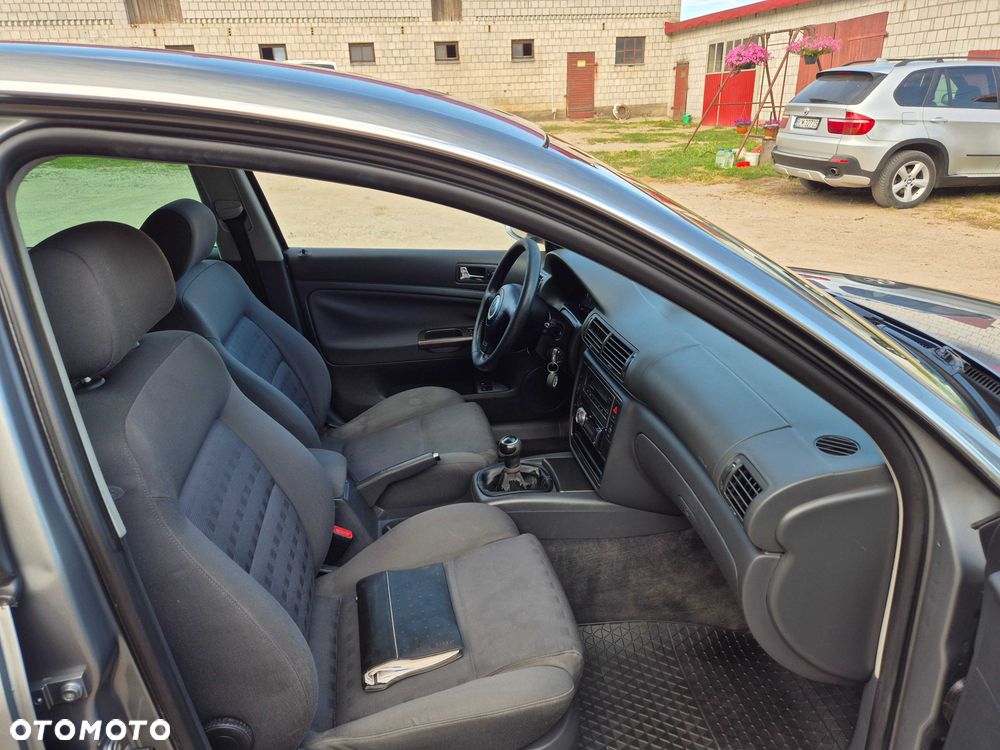 Volkswagen Passat - 6