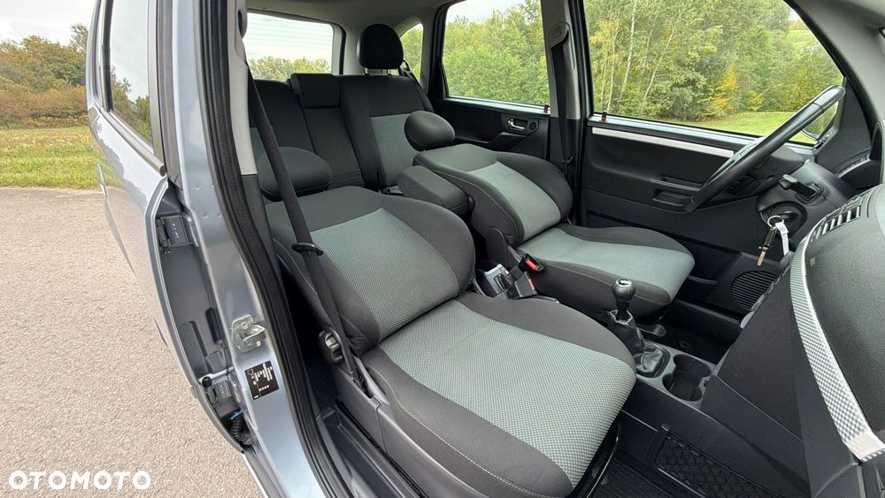 Opel Meriva - 24