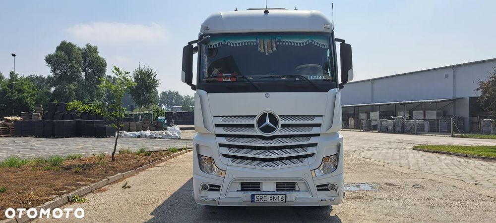 Mercedes-Benz Actros MP4 - 7