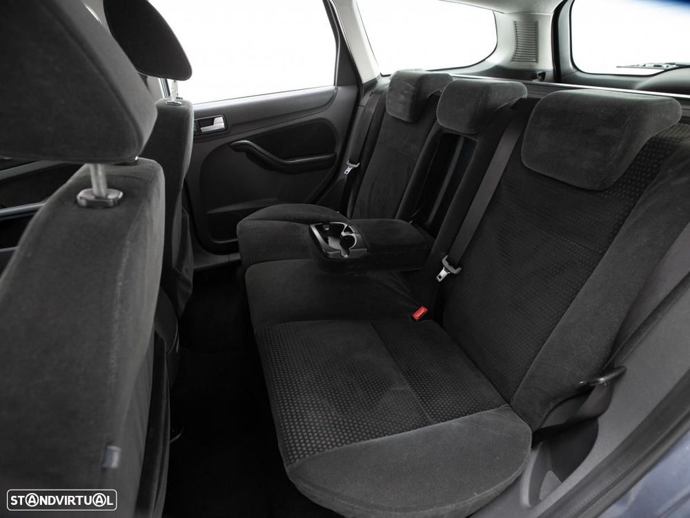 Ford Focus - 10