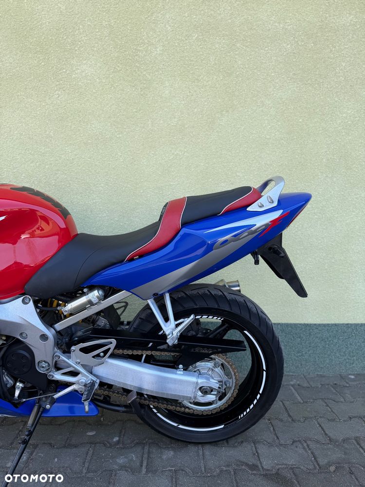 Honda CBR - 23