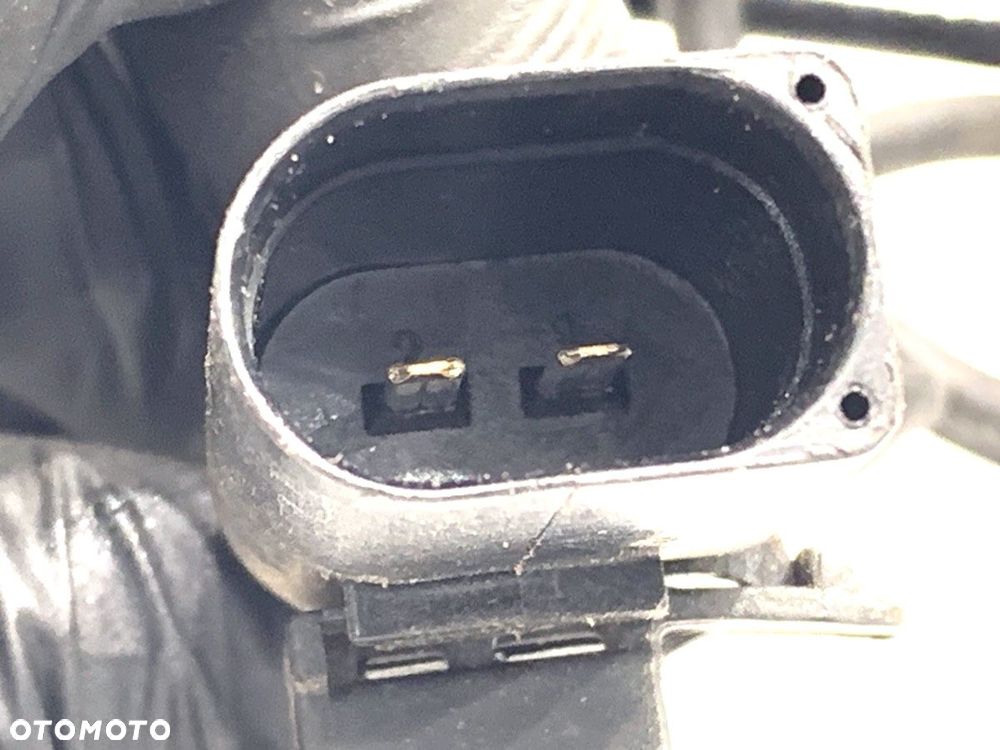 ZAMEK MASKI PRZÓD  AUDI A4 B8 Avant (8K5) 2007 - 2015 1.8 TFSI 118 kW [160 KM] benzyna 2007 - 2012 - 4