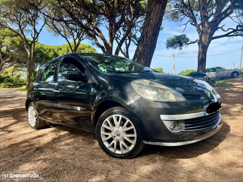 Renault Clio 1.5 dCi Dynamique S - 3
