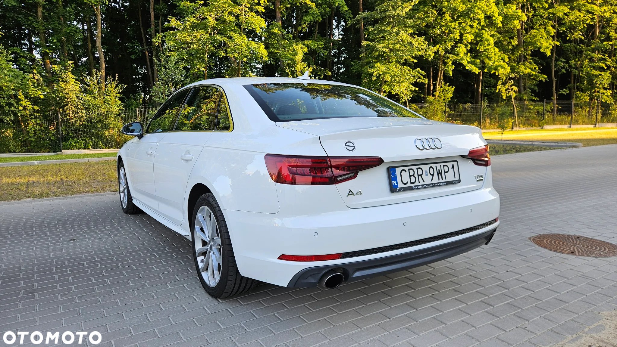 Audi A4 2.0 TFSI ultra S tronic - 12