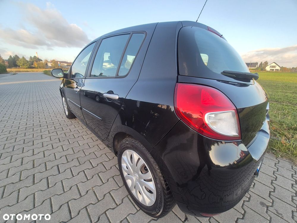Renault Clio 1.2 16V Expression - 18