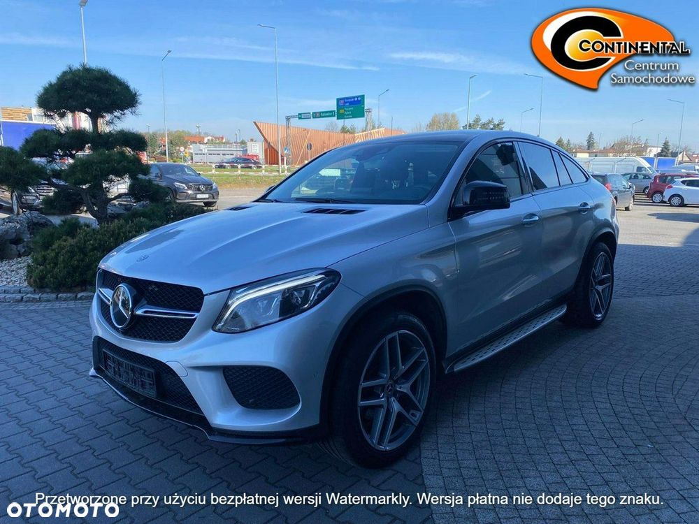 Mercedes-Benz GLE - 1