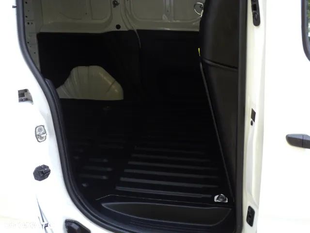 Peugeot Partner - 13