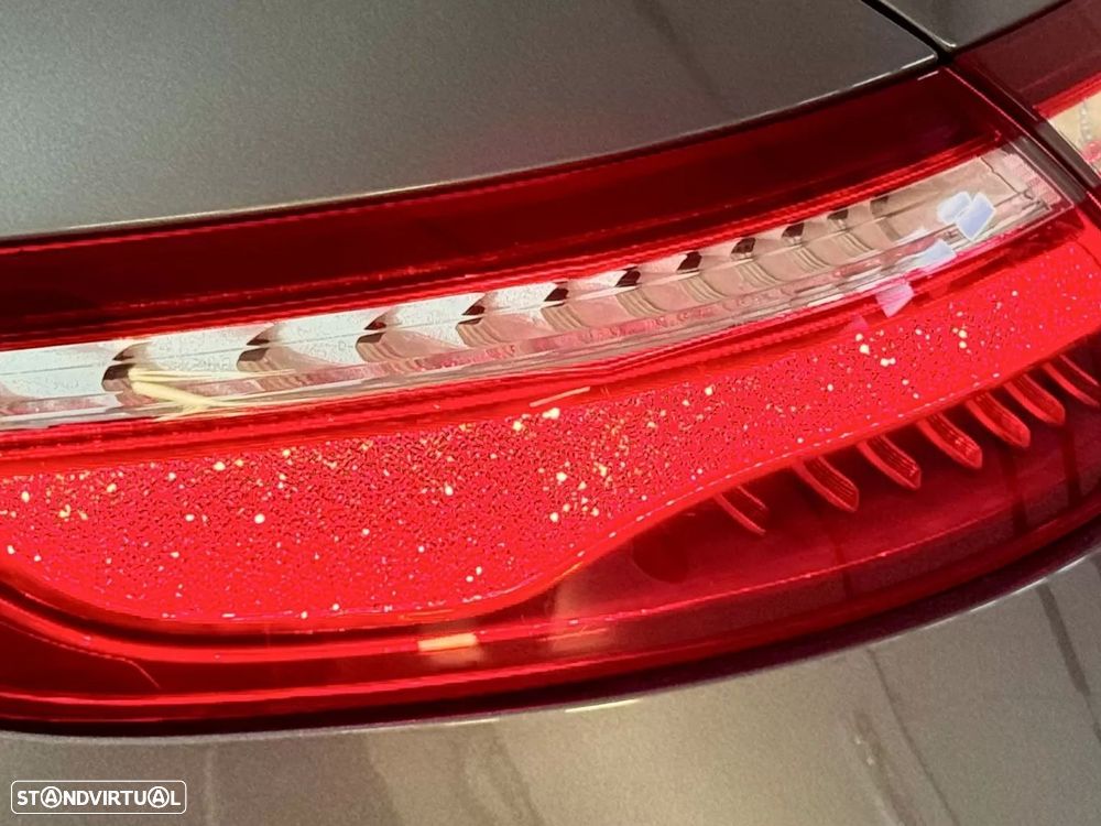 Mercedes-Benz E 220 d AMG Line - 19