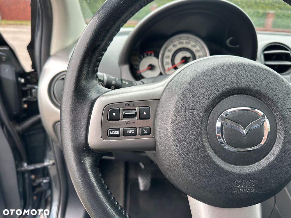 Mazda 2 1.5 Dynamic - 27