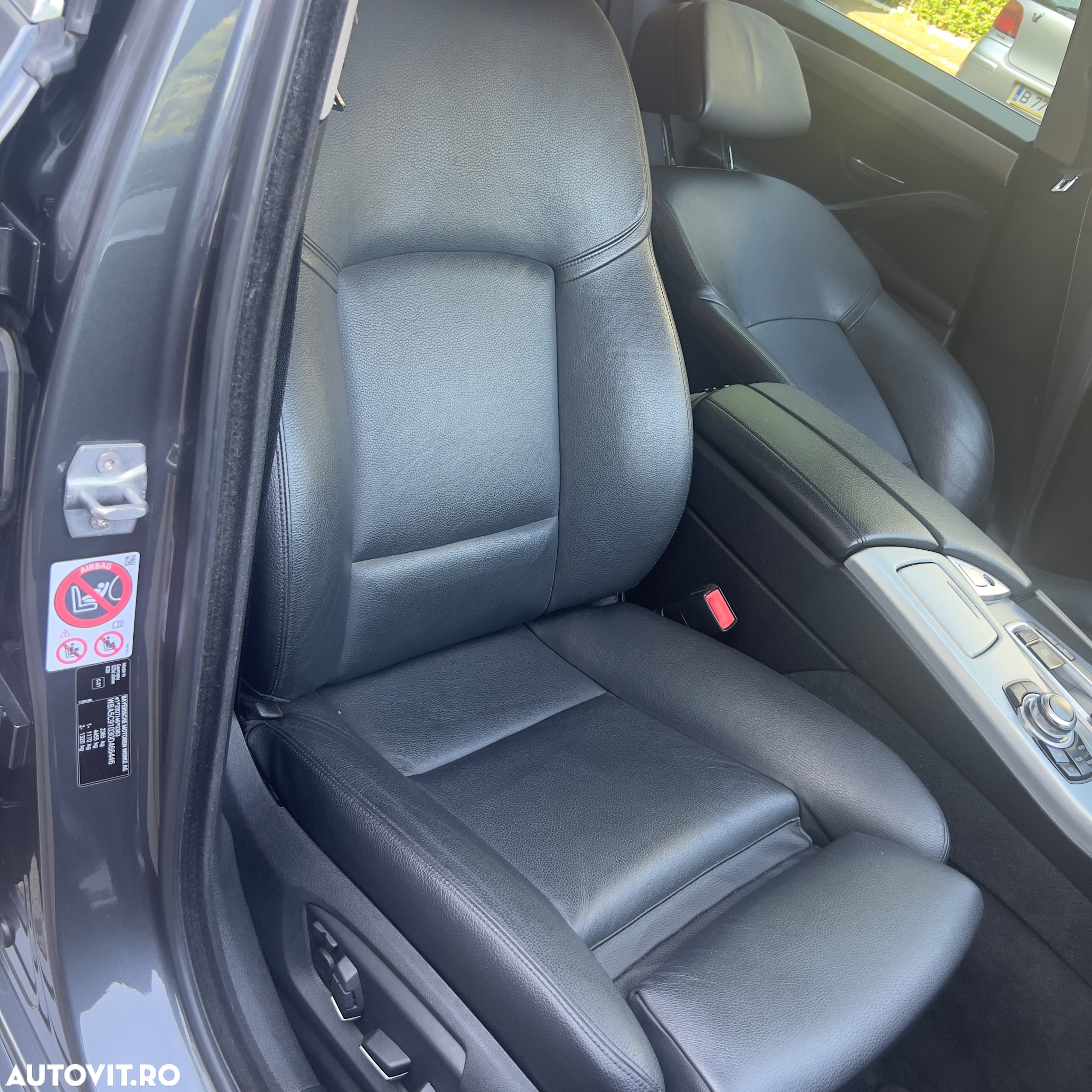 BMW Seria 5 525d xDrive AT - 6