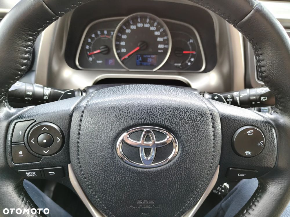 Toyota RAV4 2.2 D-4D 4x4 Automatik Executive - 18